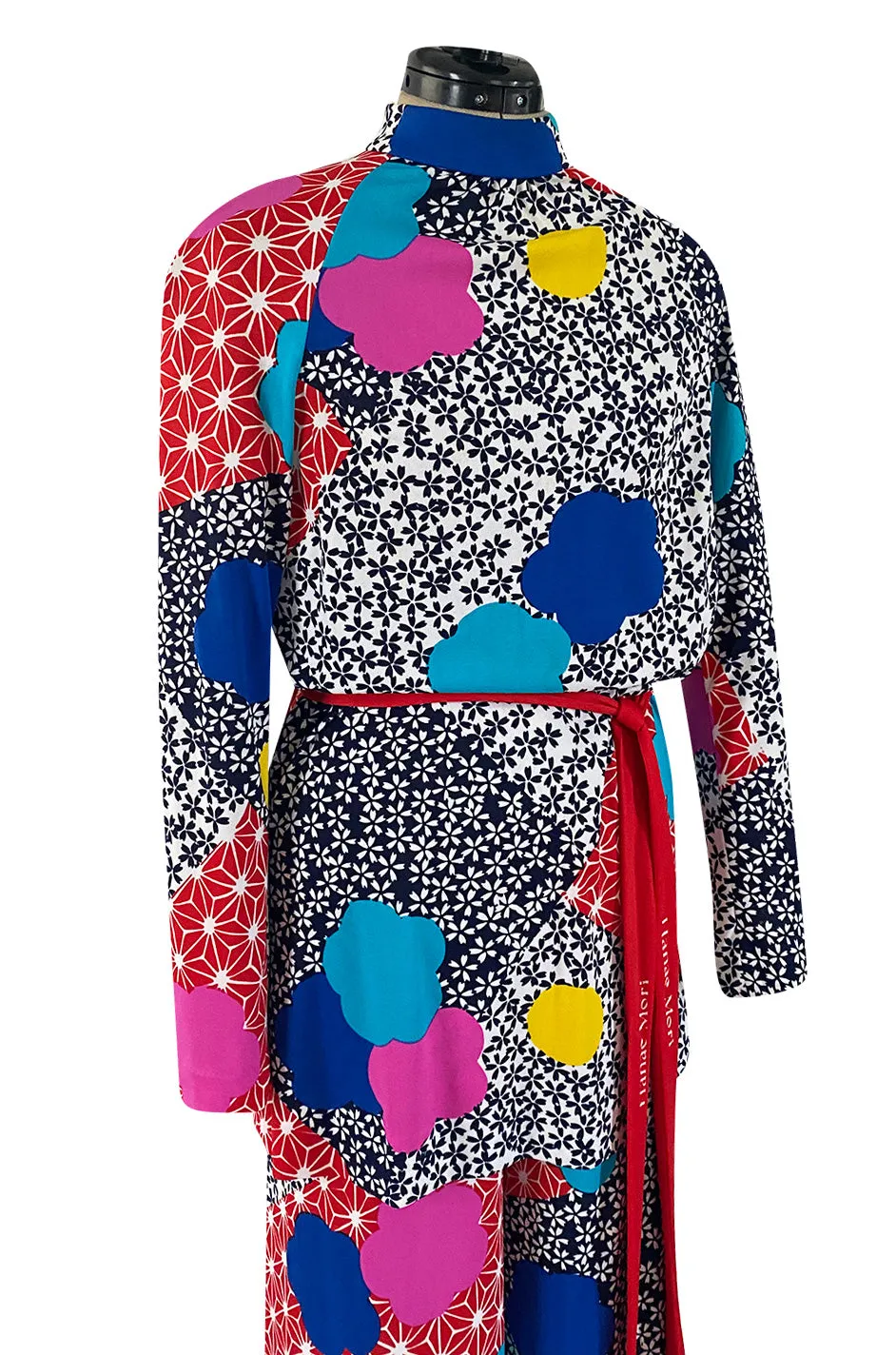 Fantastic 1970s Hanae Mori Bright Floral Print Jersey Pant & Top Set w Signed Belt