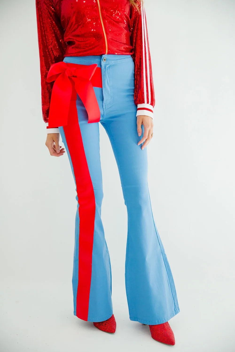 HOLIDAY SEASON BLUE FLARES
