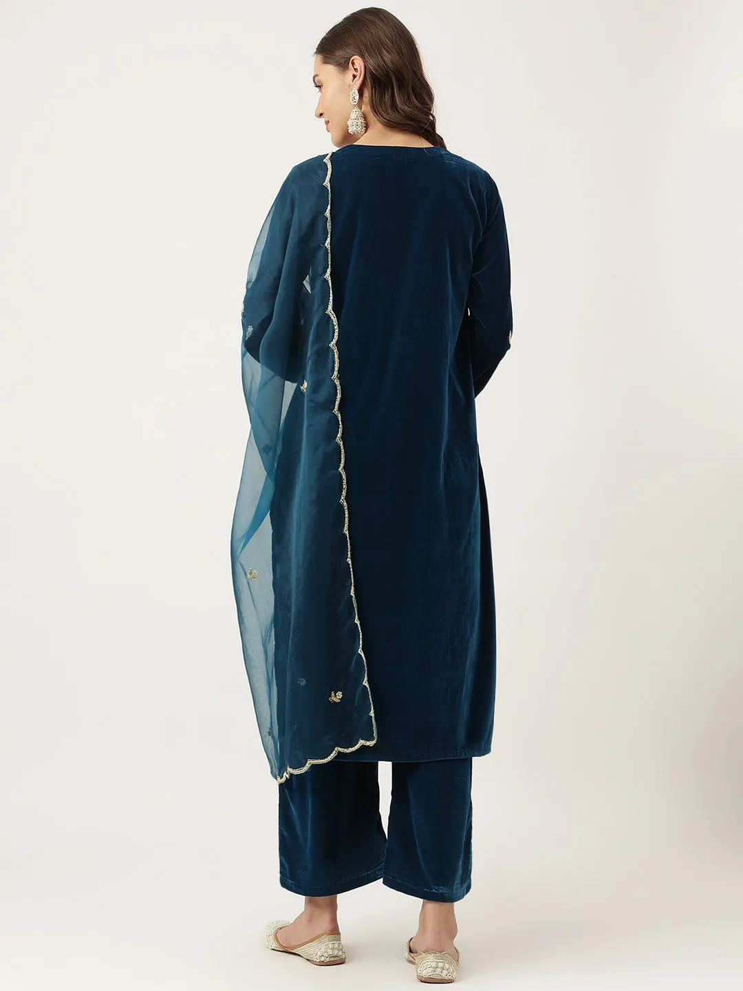 Jashvi Rayol Blue Hand Embroidered Velvet Straight Kurta, trousers with Dupatta Set