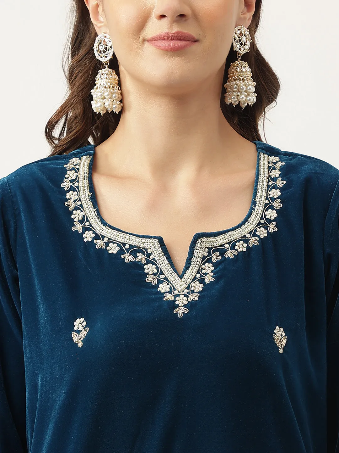 Jashvi Rayol Blue Hand Embroidered Velvet Straight Kurta, trousers with Dupatta Set