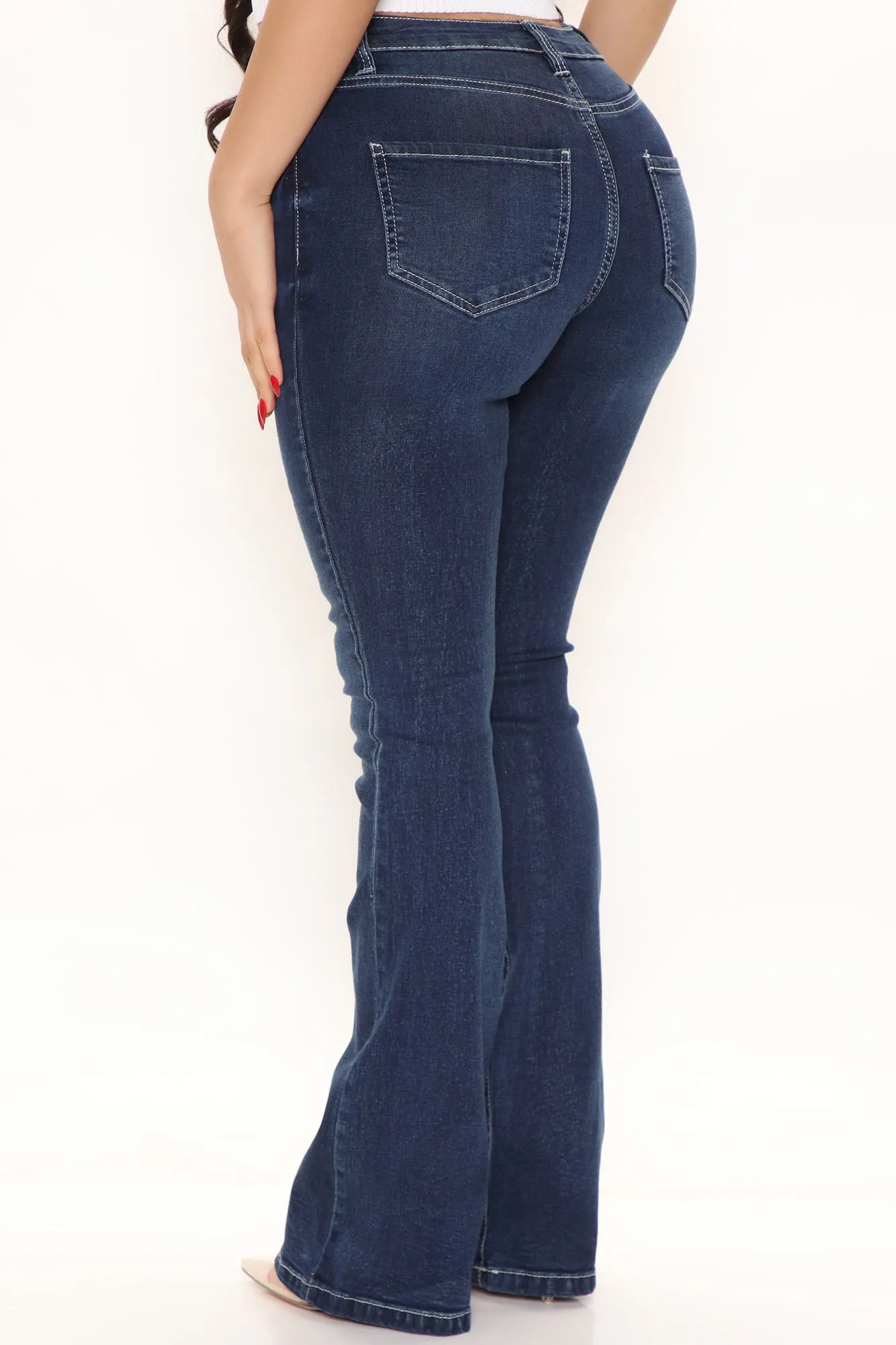 Slimming Flare Jeans - Dark Wash